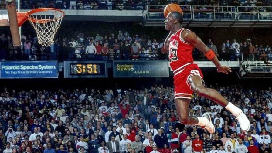Subastan pantaloncillos usados por  Michael Jordan en Chicago Bulls