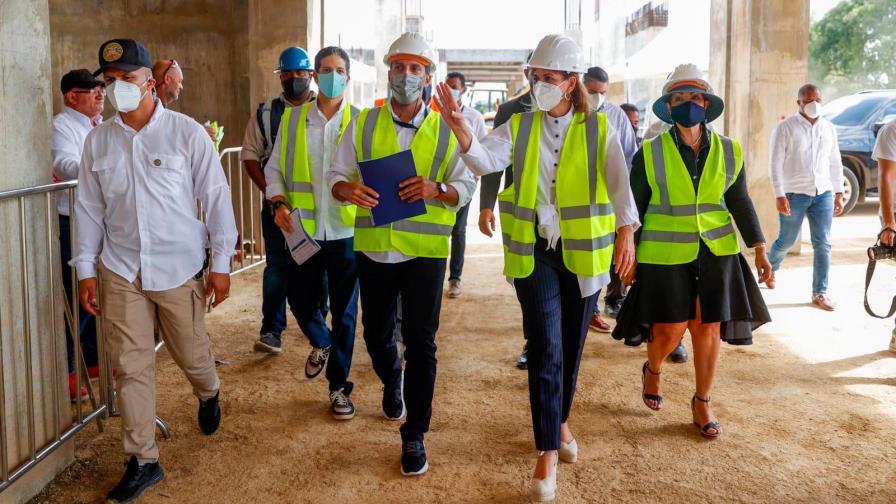 Vicepresidenta de la Republica supervisa construcción de hospital San Vicente de Paul