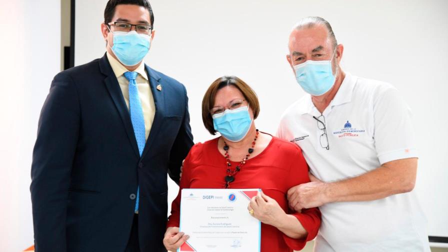 Ministerio de Salud Pública reconoce a destacados epidemiólogos de campo