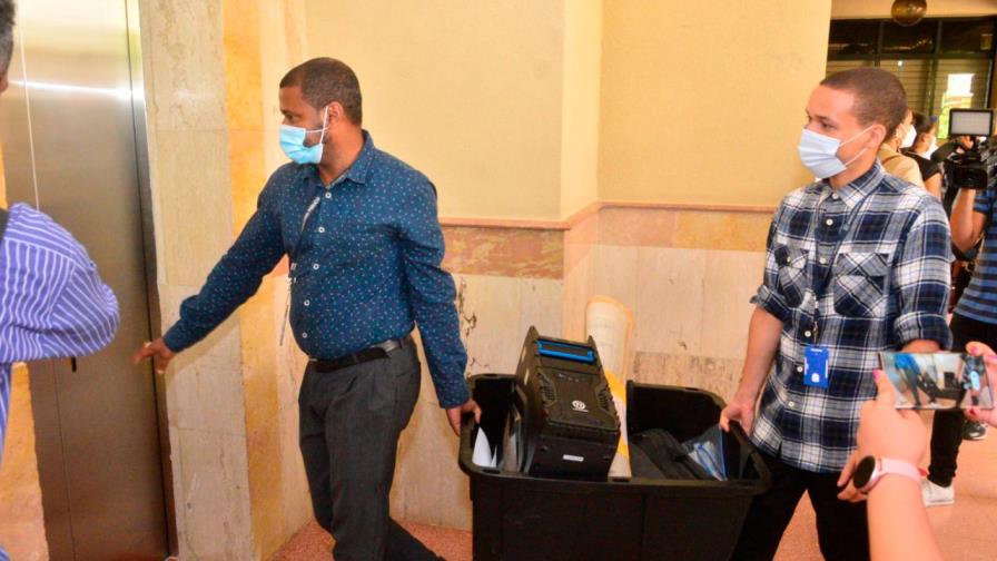 Abogados esperan autorización del Ministerio Público para ver imputados de la  Operación Falcón