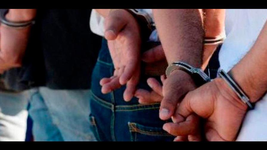 Apresan dos jóvenes acusados de intentar agredir a menor de 15 años en San Pedro de Macorís