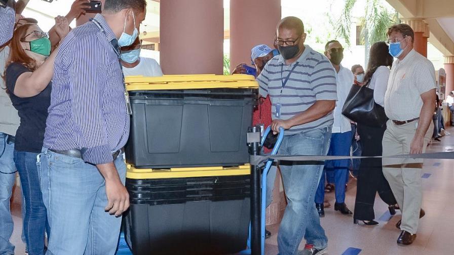 La preocupante relación narcopolítica que penetra los partidos a base de entregar dinero