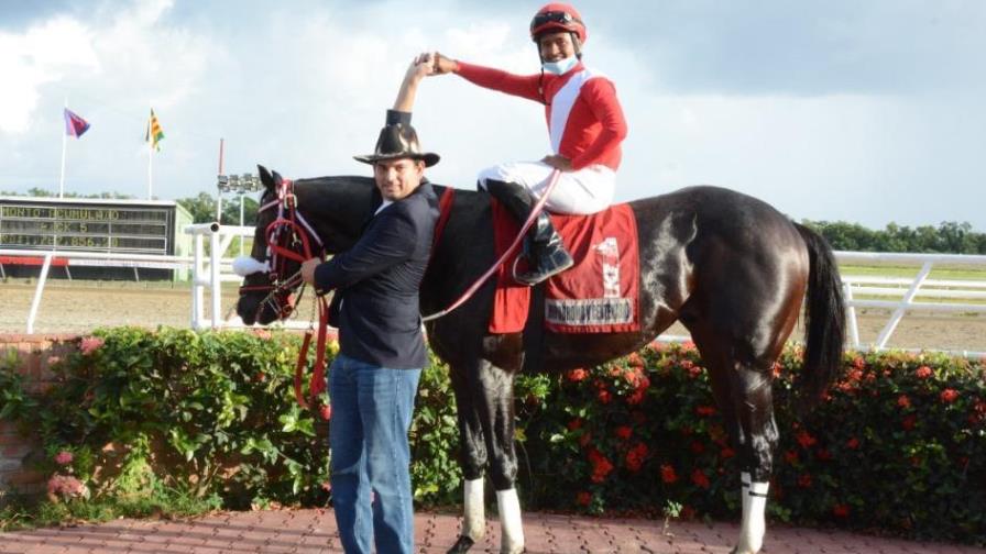 Fanático gana más de 1.7 millones pesos en el V Centenario