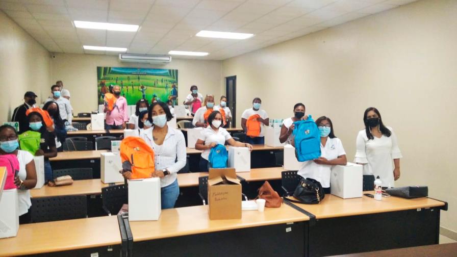 Fundación de Apoyo a la Fibrosis Quística entrega donaciones a pacientes 