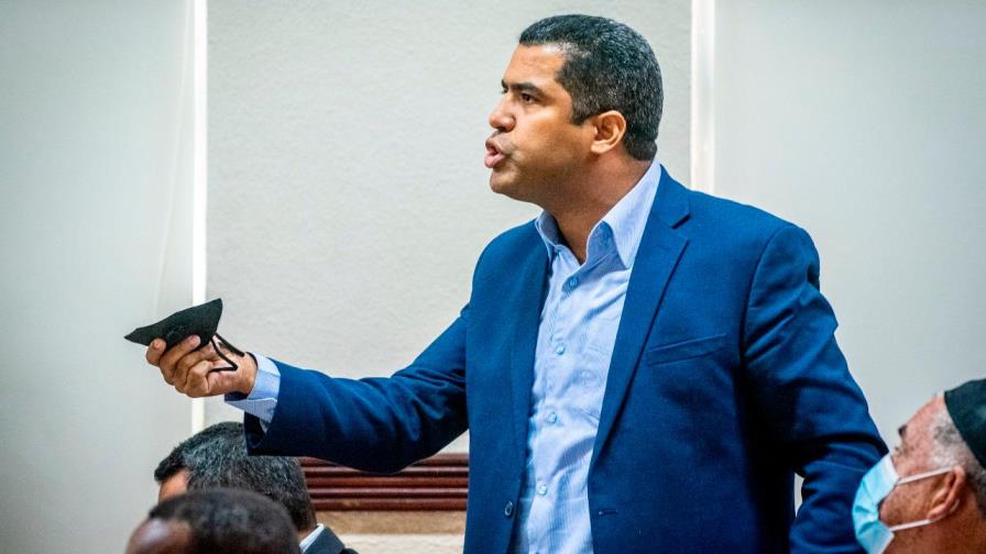Tribunal mantiene la prisión preventiva a exadminsitrador de la Lotería Nacional acusado de fraude Tribunal mantiene la prisión preventiva a exadminsitrador de la Lotería Nacional acusado de fraude