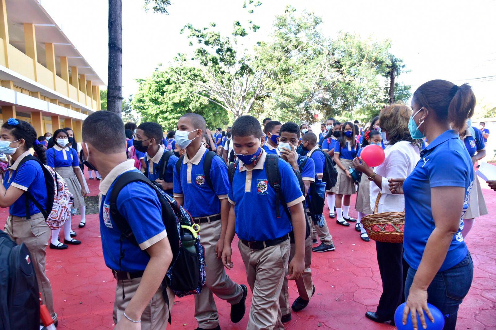 Reinicio de clases en centros educativos del Distrito Nacional.