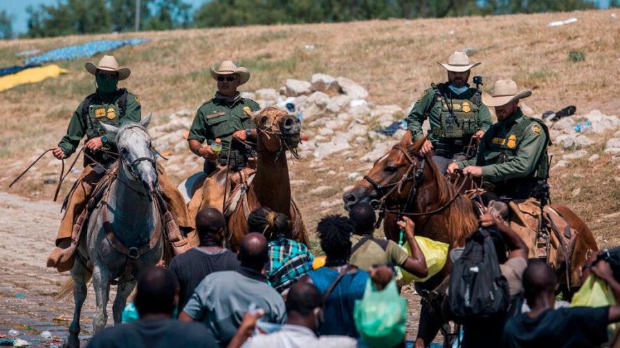 Estados Unidos deja de usar caballos para patrullar el cruce de haitianos en frontera