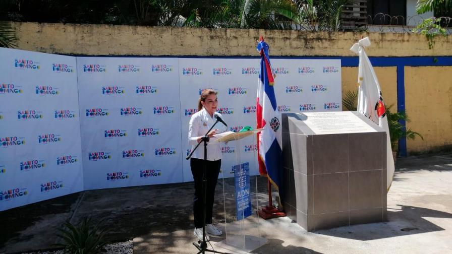 Alcaldía del Distrito Nacional devela tarja en honor a Héctor Homero Hernández, acribillado durante los 12 años de Balaguer Alcaldía del Distrito Nacional devela tarja en honor a Héctor Homero Hernández, acribillado durante los 12 años de Balaguer