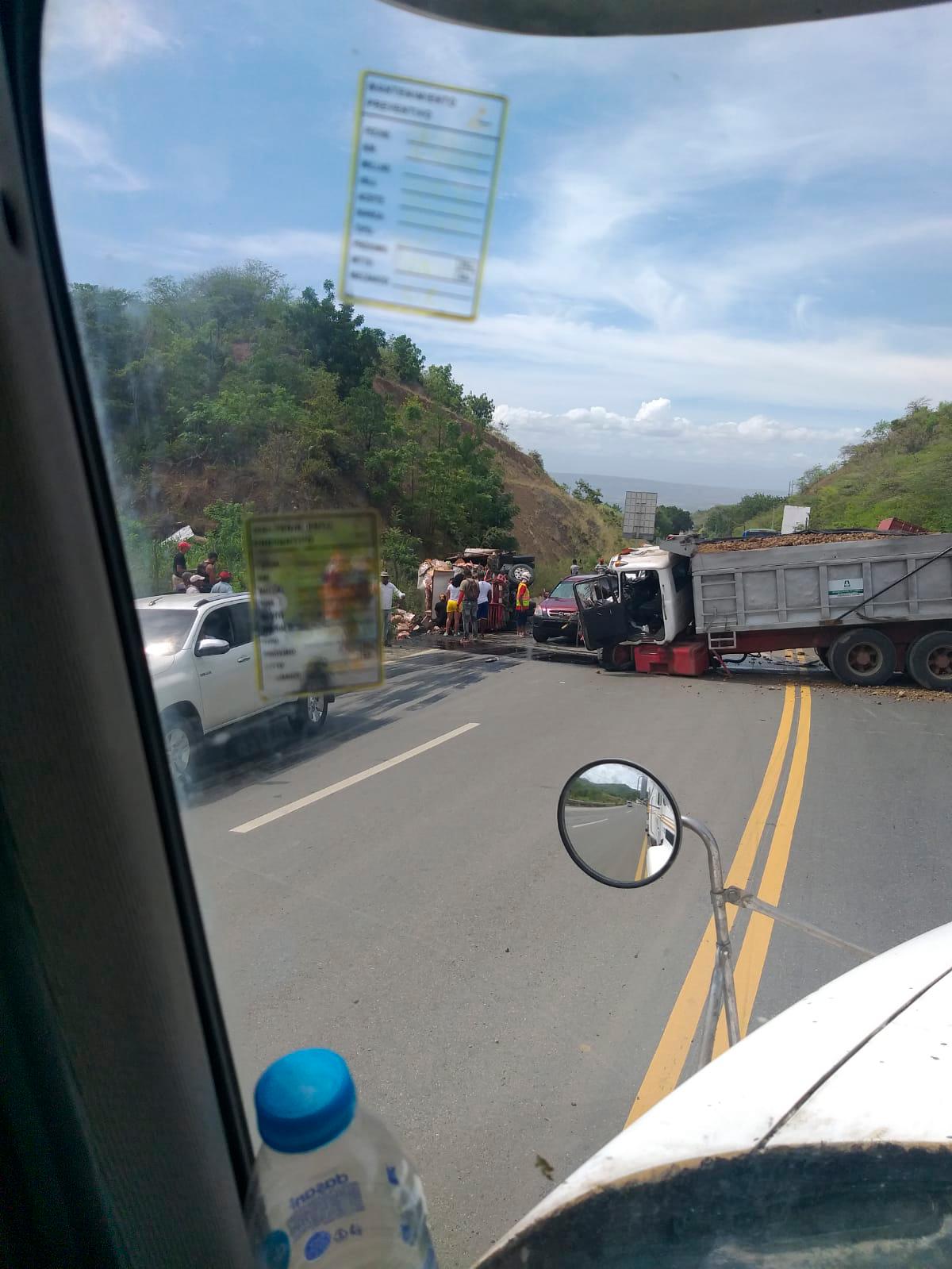 Accidente en la carretera Navarrete-Puerto Plata.