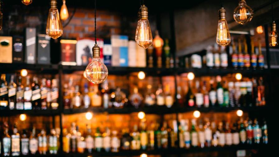 Proyecto de ley: negocios necesitarán licencia para expendio de bebidas alcohólicas Proyecto de ley: negocios necesitarán licencia para expendio de bebidas alcohólicas