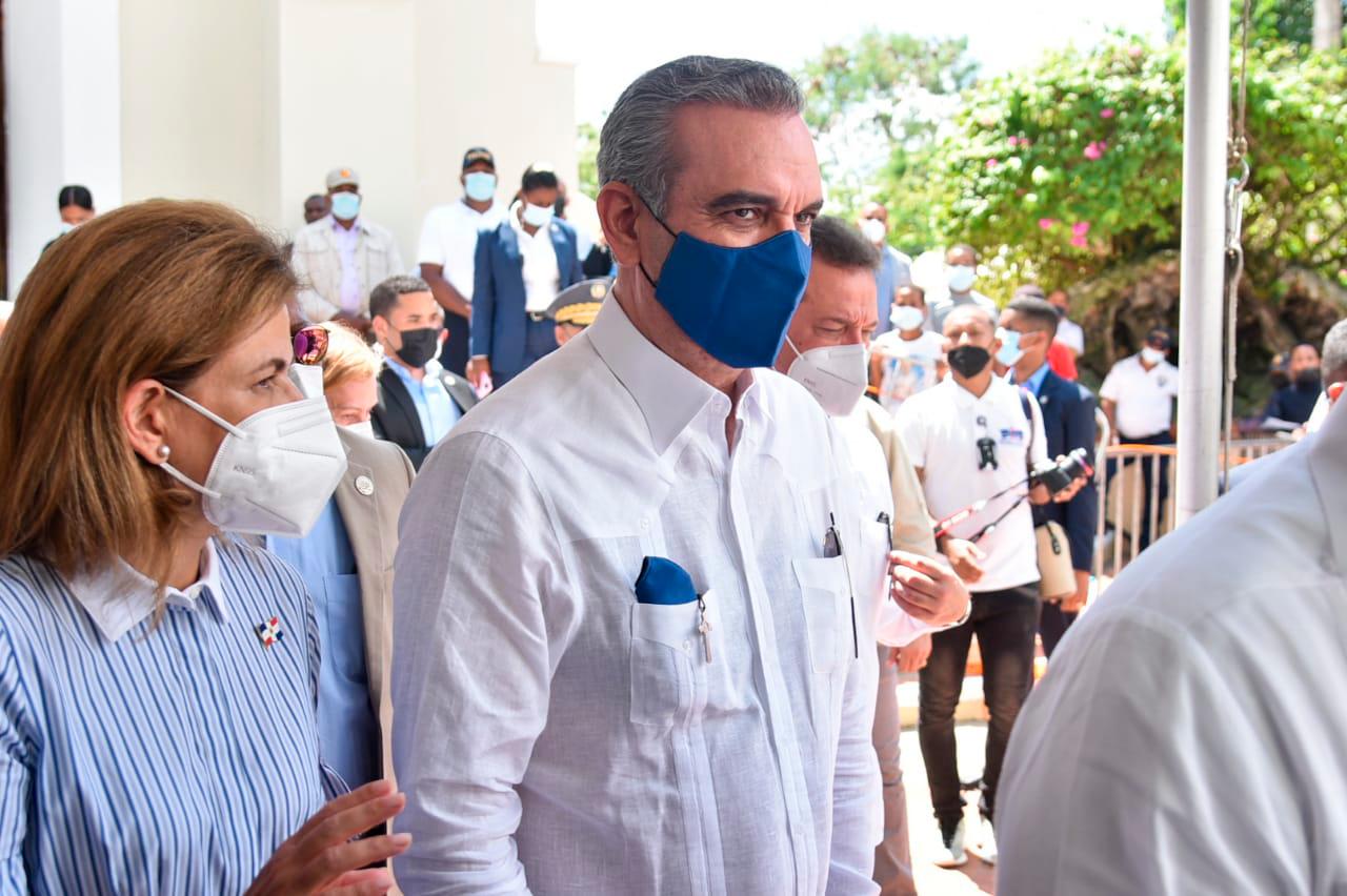 El presidente de la República, Luis Abinader, en la homilía por el Día de Nuestra Señora de las Mercedes, en el Santuario del Santo Cerro.