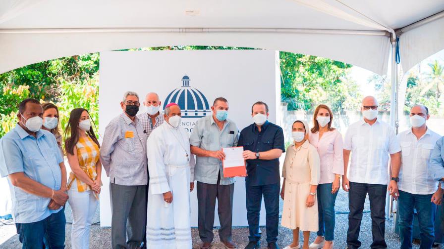 Gobierno entrega fondos para ampliación de hogar de ancianos en Puerto Plata Gobierno entrega fondos para ampliación de hogar de ancianos en Puerto Plata