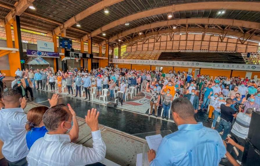 Partido País Posible juramenta a nuevos miembros en Santo Domingo Este