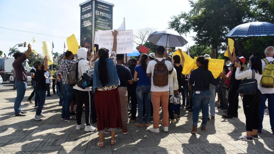 Empresas podrían prescindir de servicios de quienes incumplan medidas contra COVID-19