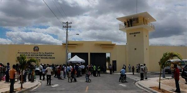 Reportan motín en cárcel de Anamuya en Higüey