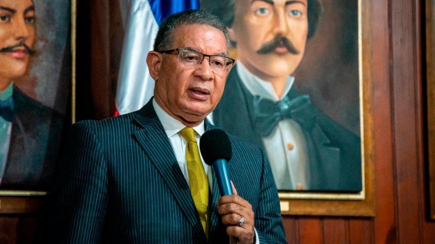 Instituto Duartiano en desacuerdo con retiro estatua de Colón en parque