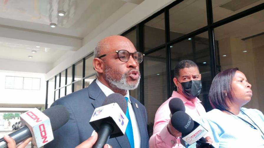 Congresistas rechazan “la macana” como cultura trujillista; piden actuar con inteligencia en Policía Nacional