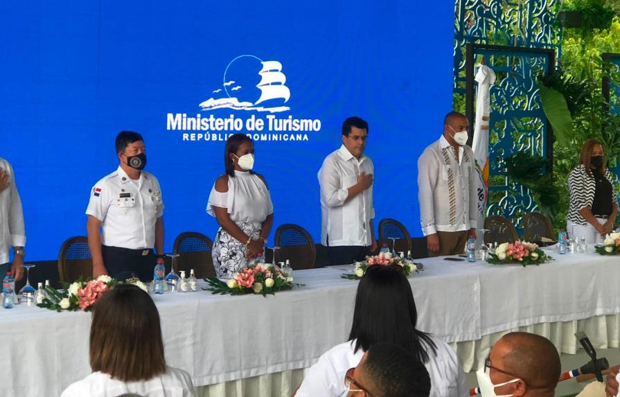 Turismo invertirá RD$51 millones en obras destinadas a la playa Costa Esmeralda en Miches