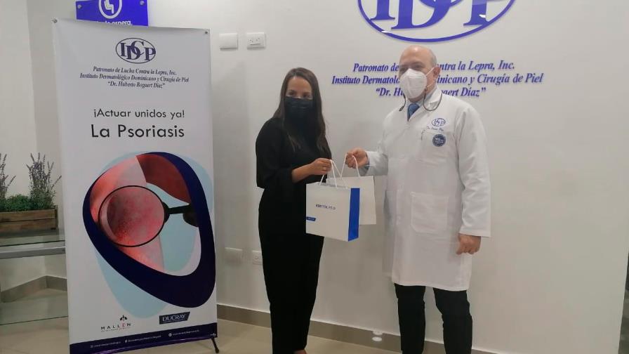 El Instituto Dermatológico recibe donación de medicamentos para pacientes con psoriasis