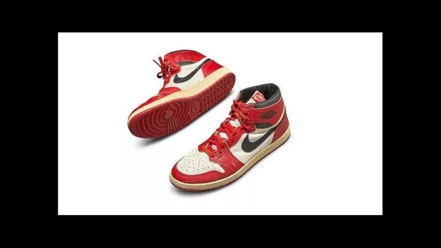 Subastan zapatillas de Michael Jordan de 1984 por 1.5 millones de dólares Subastan zapatillas de Michael Jordan de 1984 por 1.5 millones de dólares