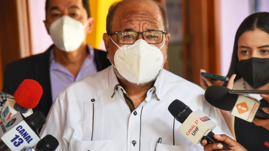 Detalles de las honras fúnebres a Reinaldo Pared Pérez Detalles de las honras fúnebres a Reinaldo Pared Pérez