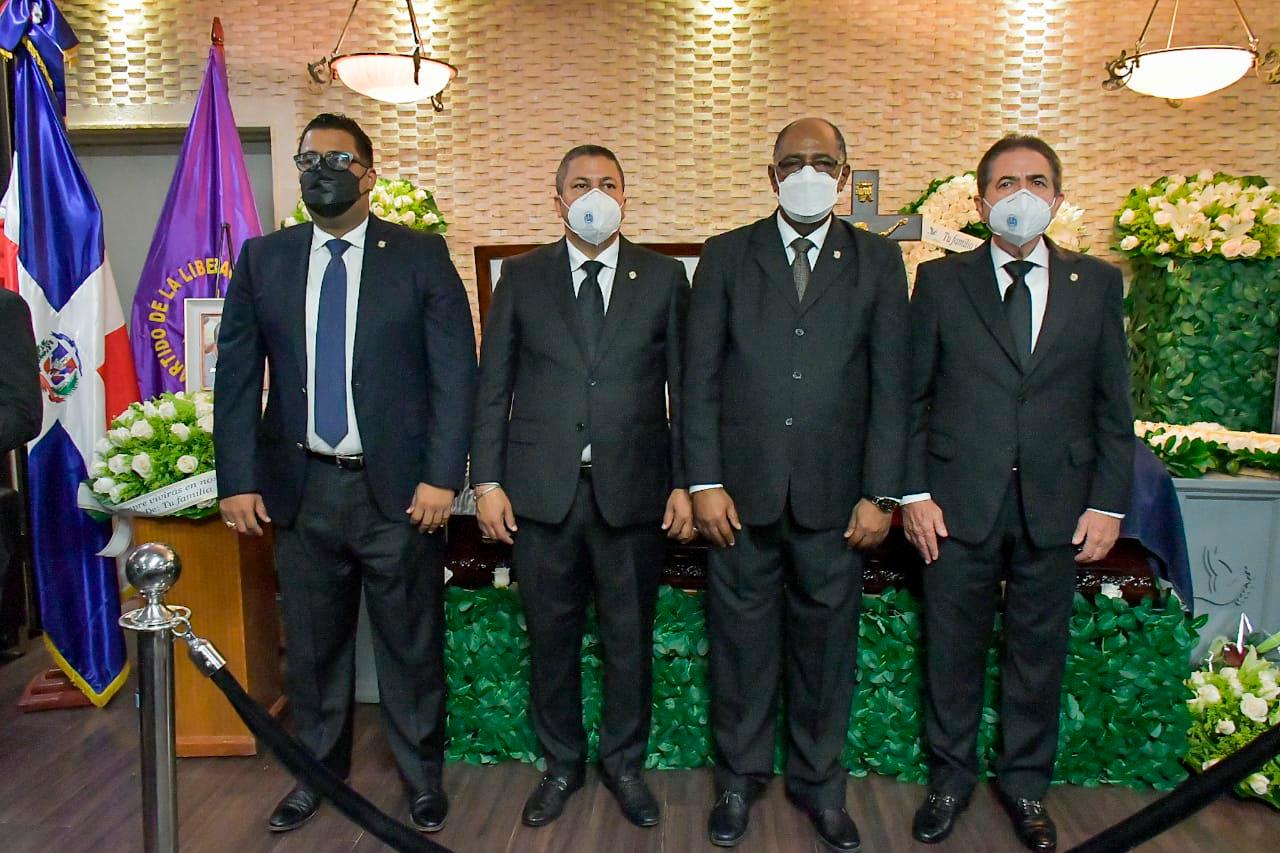 Los senadores Franklin Rodríguez Garabitos, Eddy Nolasco Valentín Medrano y Milcíades Franjul. 