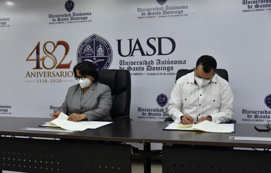 Junta Central Electoral firma acuerdo con la UASD para capacitar su recurso humano