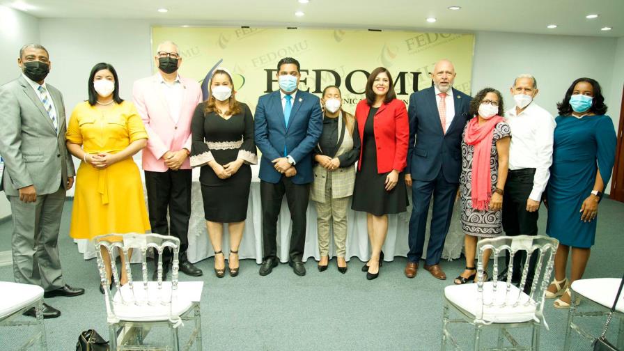 Instituciones firman acuerdo para trabajar a favor de la igualdad de género Instituciones firman acuerdo para trabajar a favor de la igualdad de género