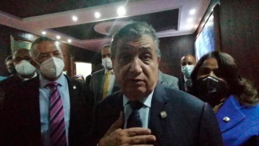 Julito Fulcar tilda de fresco e irrespetuoso a Gustavo Sánchez