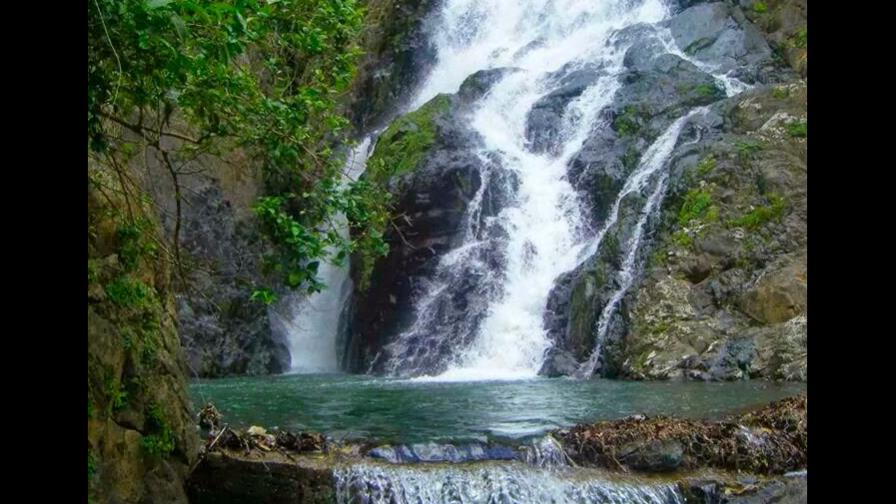 Cascada Blanca: un verdadero espectáculo de belleza natural en El Seibo