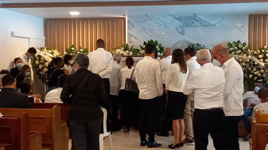 Velan restos de regidor que falleció por complicaciones de COVID-19 en Higüey 