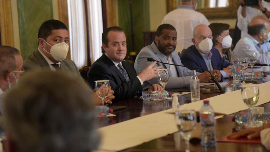 Gobierno y partidos políticos crean mesa de seguimiento a la crisis en Haití Gobierno y partidos políticos crean mesa de seguimiento a la crisis en Haití