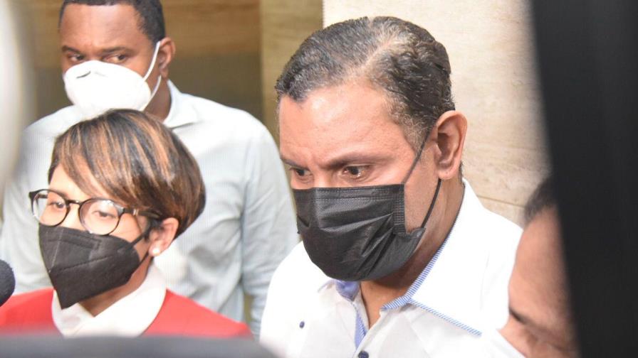 Abogados de Sammy Sosa piden prudencia en los comentarios contra el expelotero 