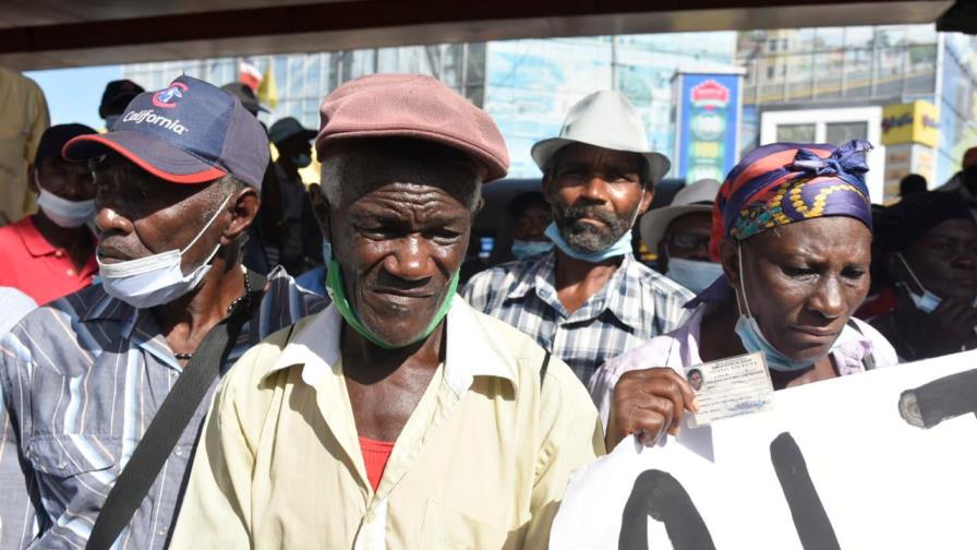 Por tercera vez, Policía Nacional impide protesta de cañeros hacia el Palacio Nacional
