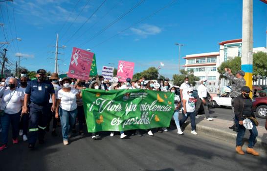 Alcalde de Santo Domingo Este realiza marcha por el Día Internacional de la No Violencia Contra la Mujer 