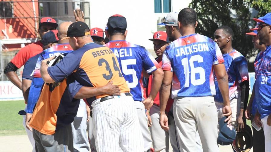 Estrellas de Rubí, Villa Juana y Cordero avanzan en clásico de softbol Miguel Ceballos