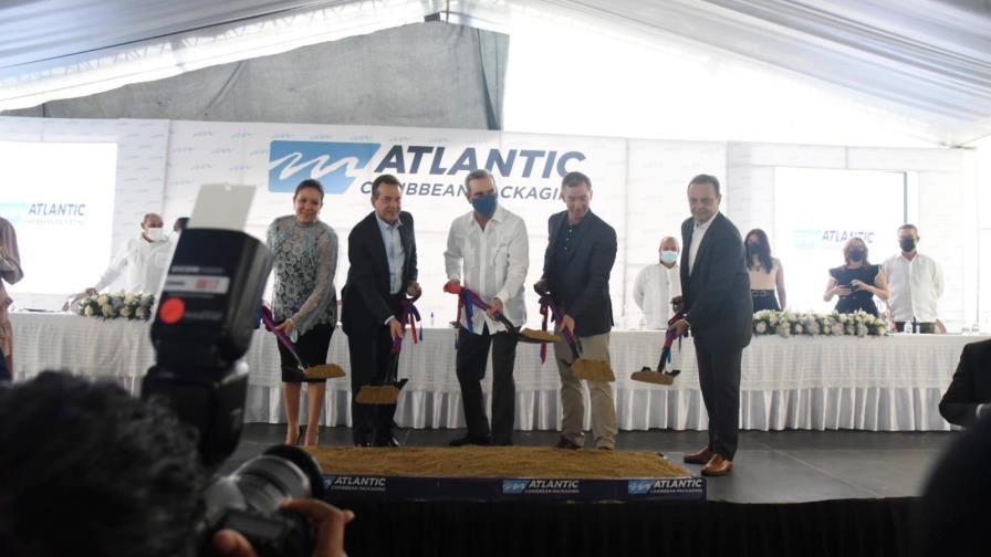 Abinader asiste a expansión de empresa Atlanti Corporation en Boca China