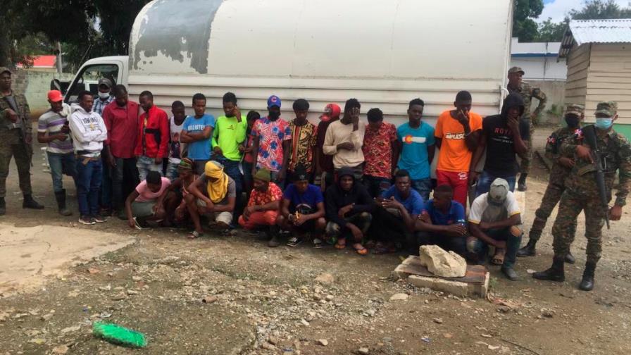 Cuarta Brigada del Ejército detiene más de 15 mil haitianos en tres meses Cuarta Brigada del Ejército detiene más de 15 mil haitianos en tres meses