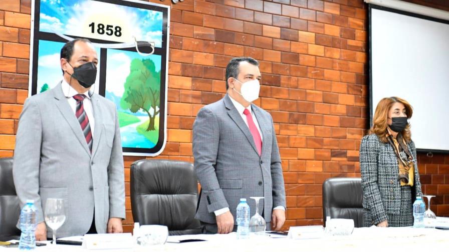 Más de 1,400 ciudadanos han aplicado para las juntas electorales