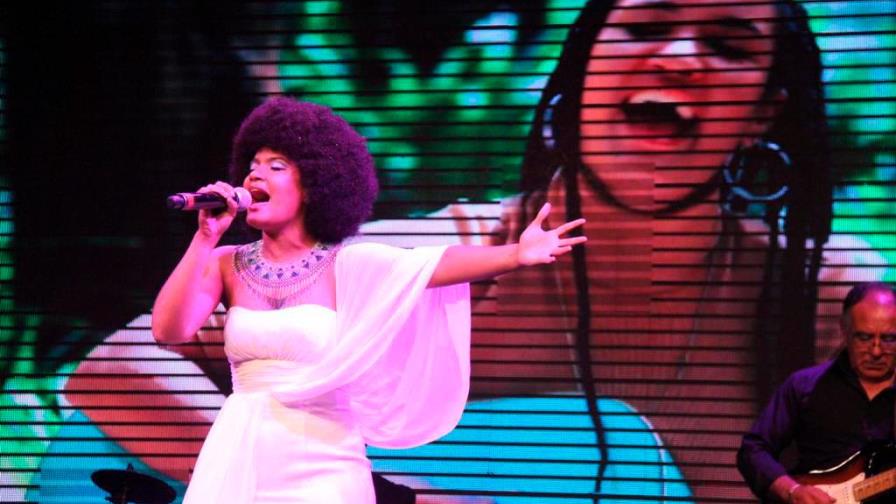 Cantante dominicana alcanza segundo lugar en Festival Internacional Punta del Este