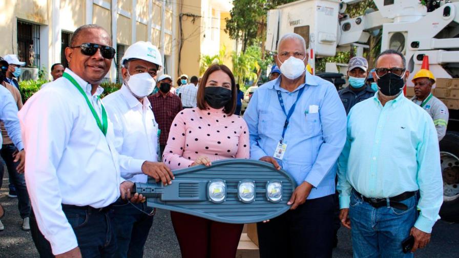 Instalarán más de 200 lámparas LED en La Romana