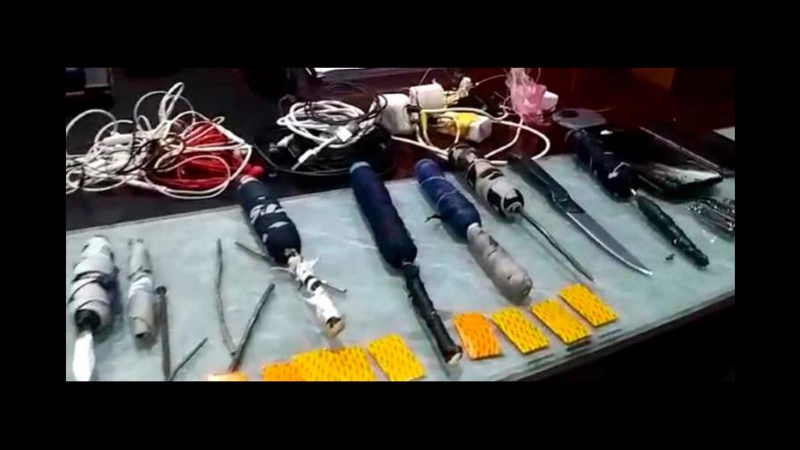 Ocupan armas blancas, presunta marihuana y celulares en cárcel de Mao