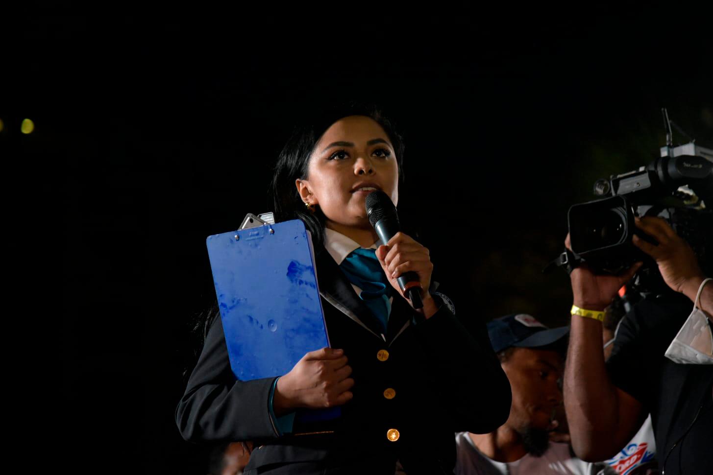 Susana Reyes, adjudicadora oficial del Guinness World Records Latinoamérica.