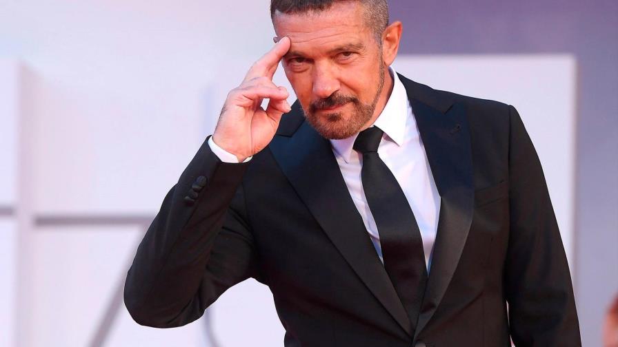 Antonio Banderas: “Siempre he cantado, pero no he querido una carrera como cantante”