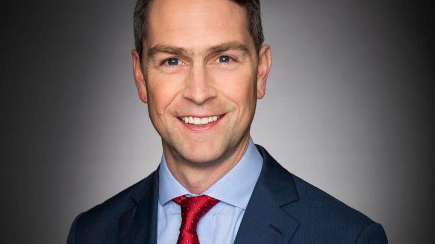Diputado canadiense aparece desnudo en reunión virtual