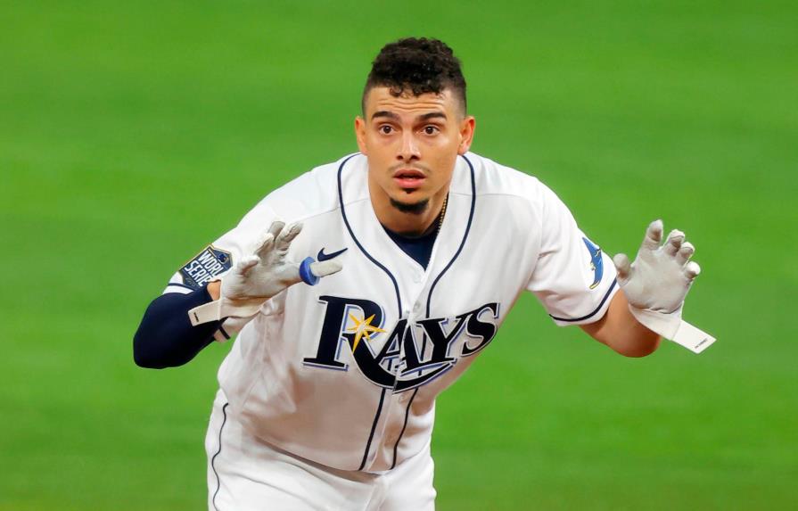 Rays cambian a Willy Adames a Milwaukee