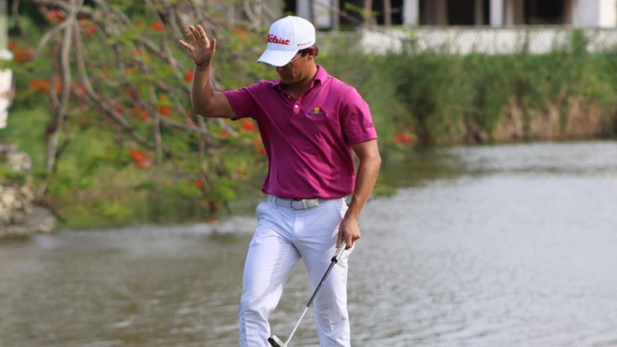 Willy Pumarol lidera el Puerto Plata Open PGA Tour LA