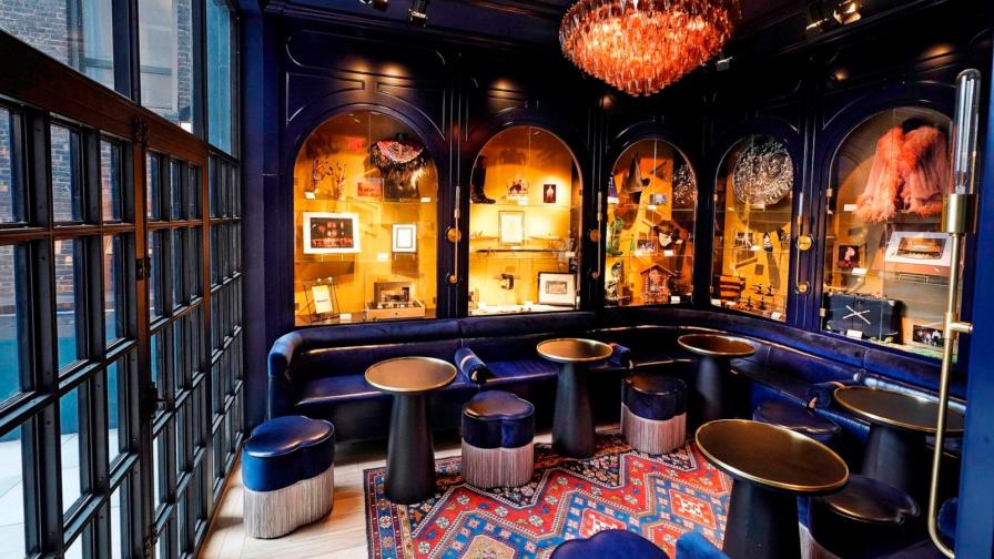 Hotel de Nueva York rinde homenaje a Broadway y sus trabajadores