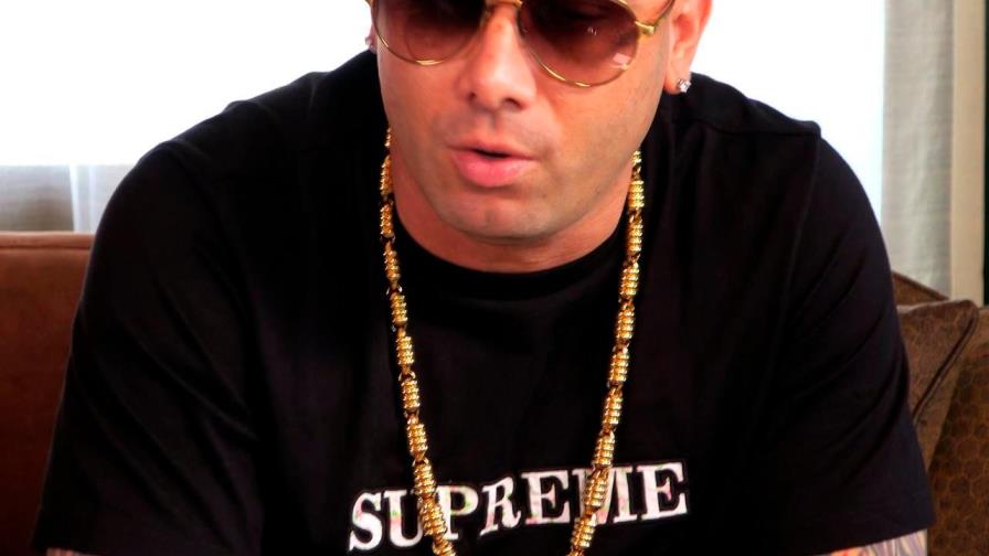 El cantante puertorriqueño Wisin y su esposa esperan su cuarto hijo