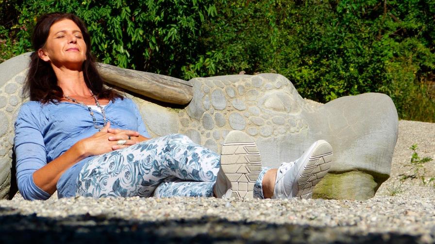 Estudio revela relaciones sexuales frecuentes retrasarían la menopausia